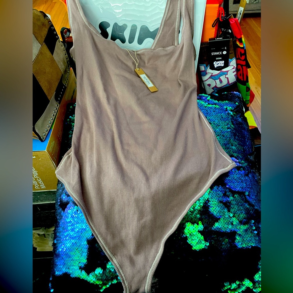 Bodysuit SKIMS cotton M NWT